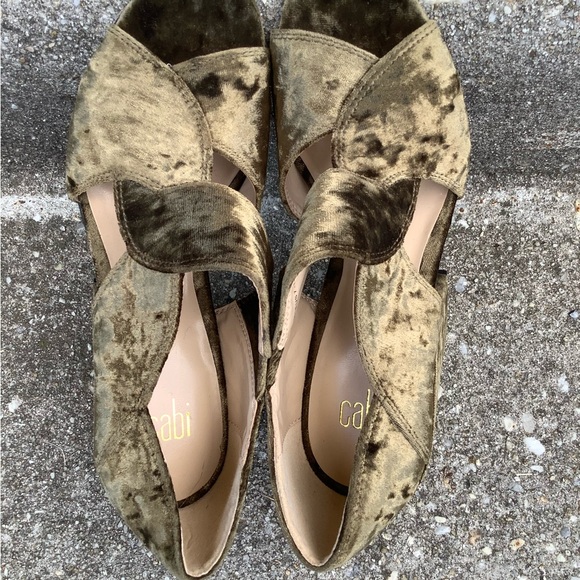 CAbi Interlock Olive Crushed Velvet Chunky Heel Shoes Open Toe Size 7 - Picture 11 of 14